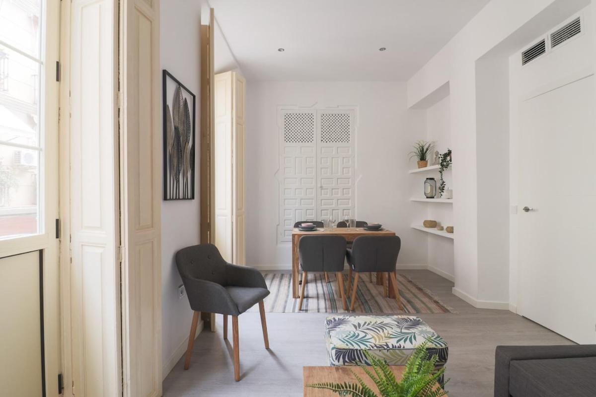 C93 - Trendy Two Bedrooms In Ollerias Málaga Extérieur photo