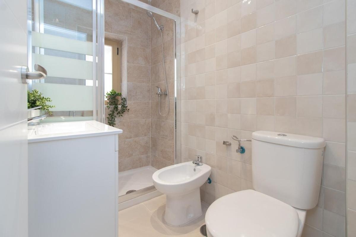 C93 - Trendy Two Bedrooms In Ollerias Málaga Extérieur photo